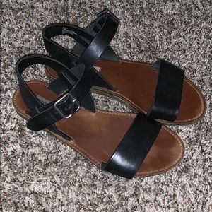 Leather ✨ Steve Madden Sandals